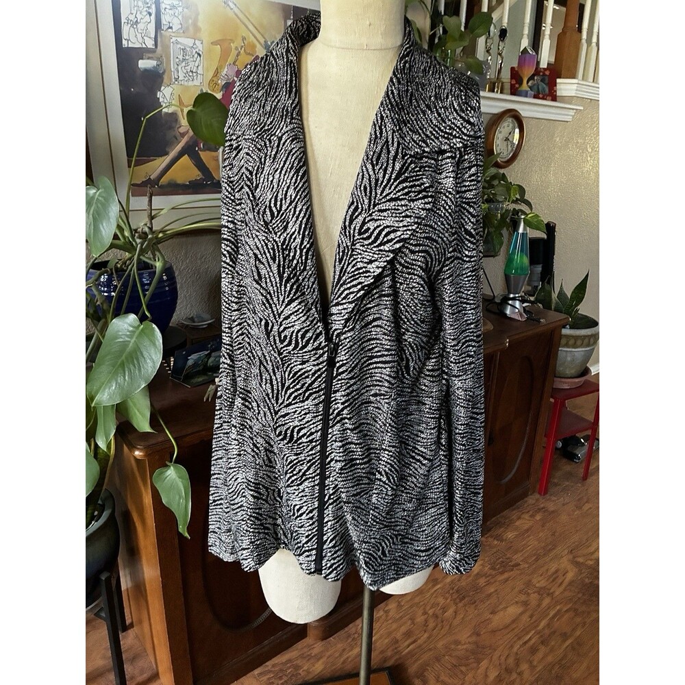 New Chico's Jacket Sz 3 US XL Zebra Black Metallic Silver Zip Stretch Pockets